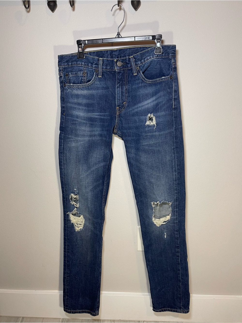 Levi’s 511 Slim Fit Distressed Medium Wash Jeans Men’s 32x34